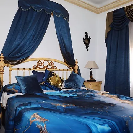 בקתה Fantastic 5 Mins Away From The By Easybnb